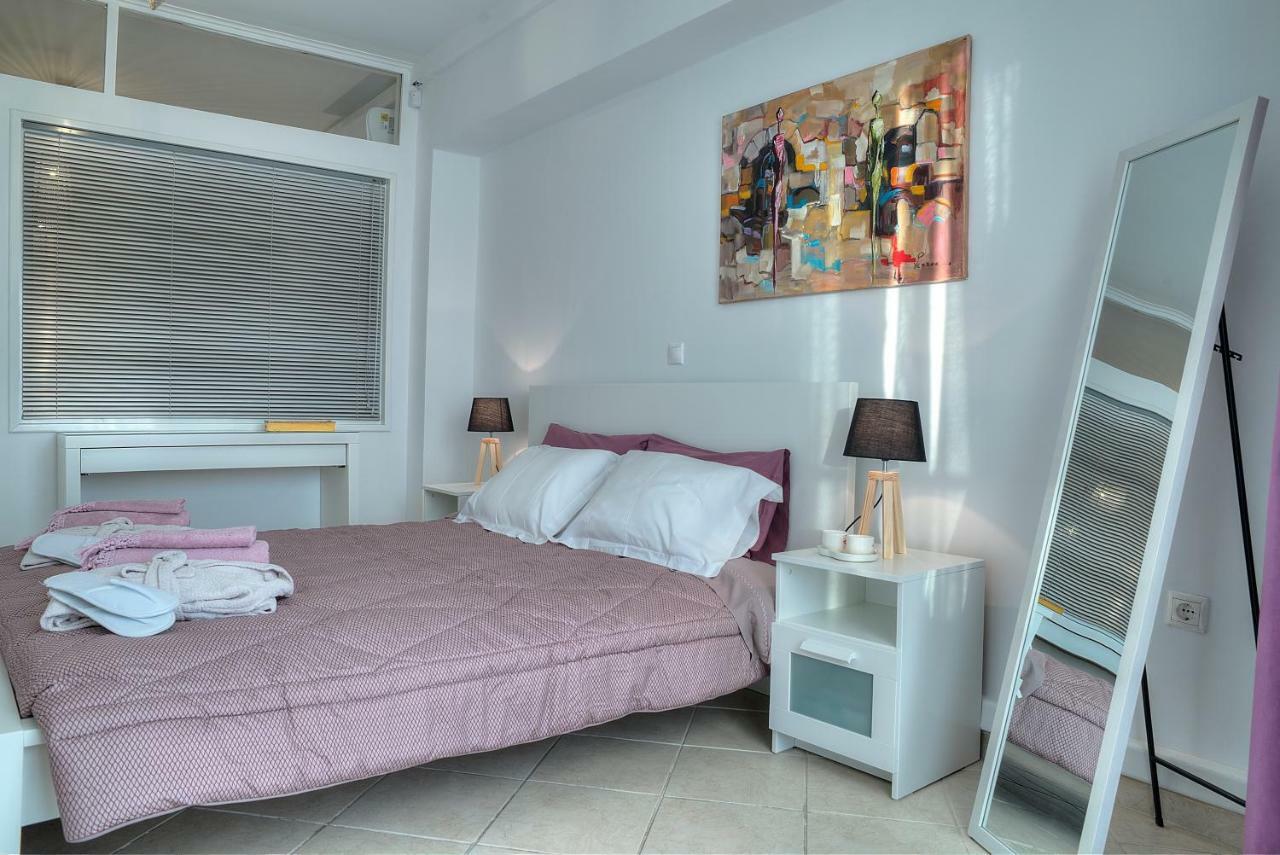 Downtown Glyfada Smart Apartment Athena Bagian luar foto